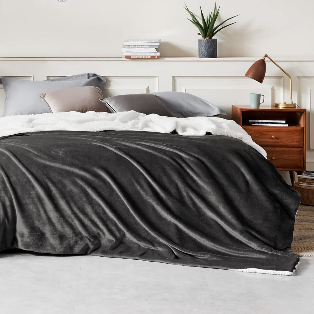 Charcoal Queen Sherpa Fleece Blanket 90x90